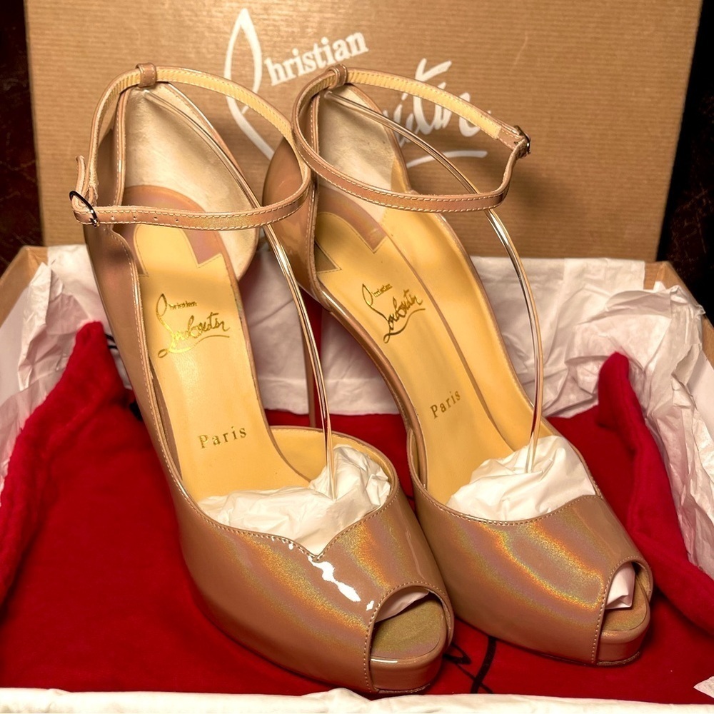 Christian Louboutin RoundChick Alta 120 Iridescent patent nude peeptoe pump EU39 - Picture 10 of 11